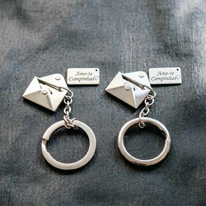 Initial Ring Custom - ميدالية مفاتيح مخصصة على شكل ظرف