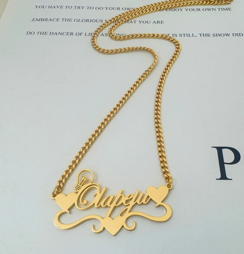 قلادة اسم شخصية للنساء ، لون ذ - مراجعة Name Necklace Custom وسعره