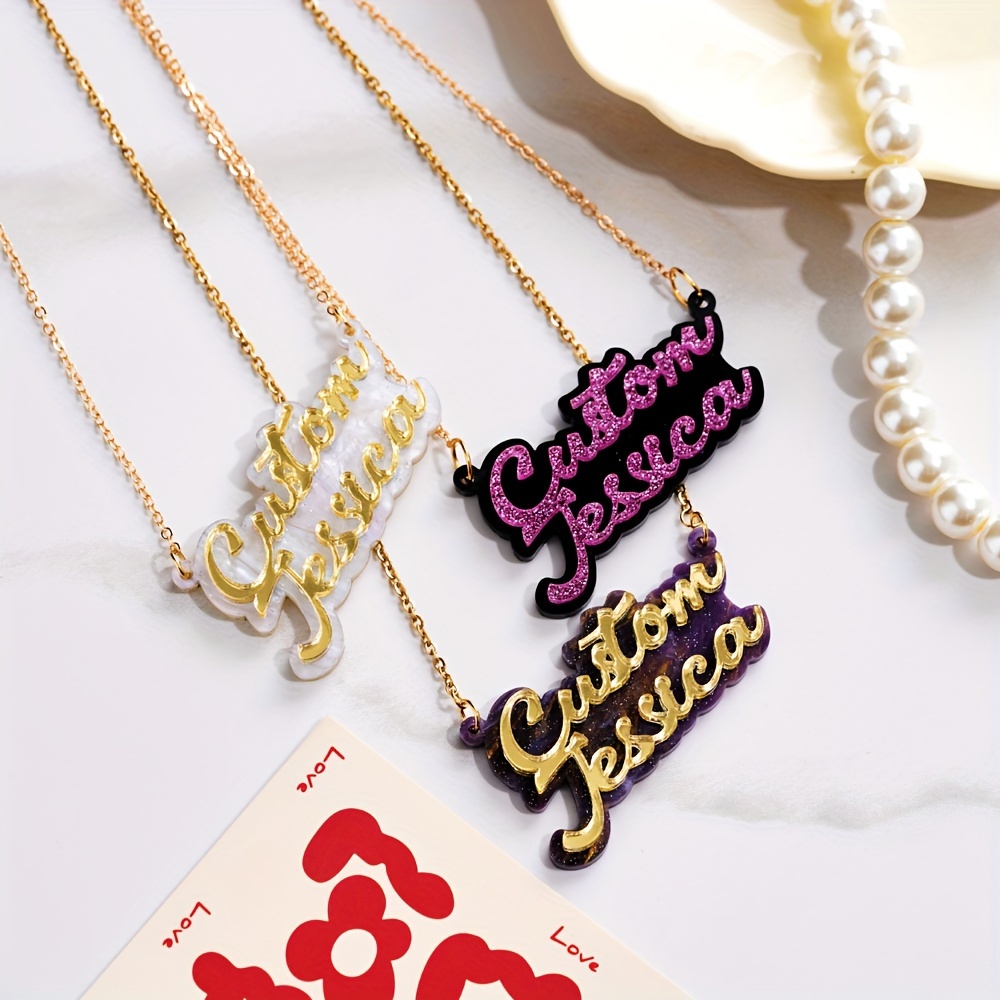 قلادة اسم مخصصة من الأكريليك م - مراجعة Name Necklace Custom وسعره