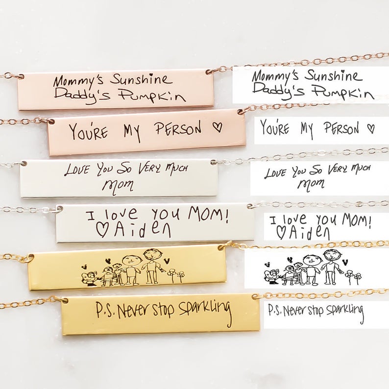 قلادة شخصية مع اسم الكتابة الي - مراجعة Handwriting Necklace Bar وسعره