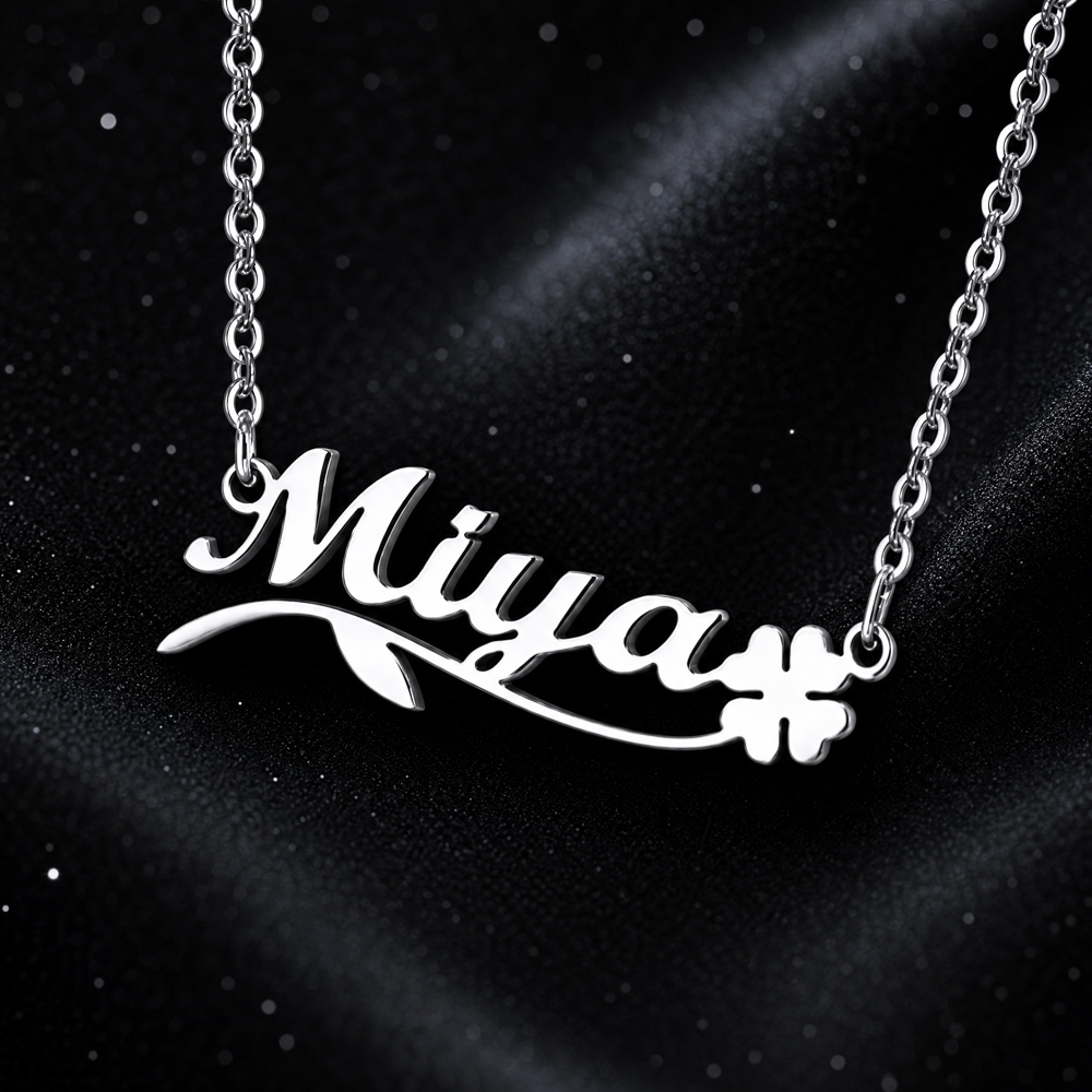 قلادة مخصصة على شكل فراشة للنس - مراجعة Name Necklace Custom وسعره